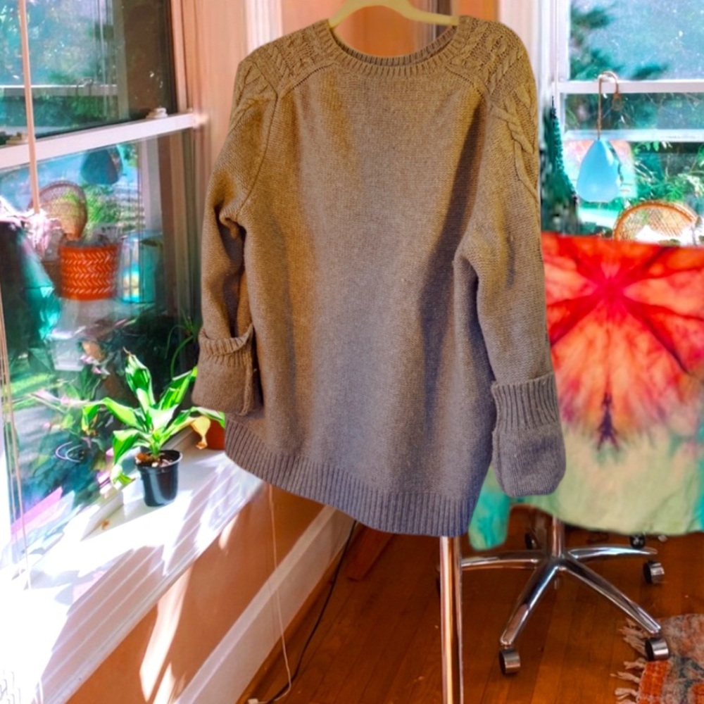 green nordic coastal soft & stretchy oversized cabled sweater 🔮✨ - Picture 3 of 9